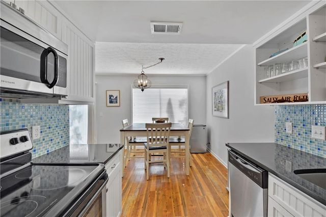 807 Mallery Street A, St Simons Island, GA 31522