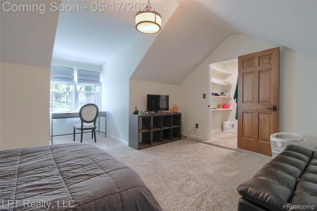 47300 Maplebrook, Northville Township, MI 48168