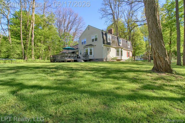 47300 Maplebrook, Northville Township, MI 48168