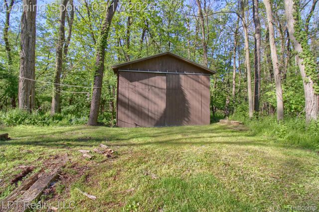 47300 Maplebrook, Northville Township, MI 48168