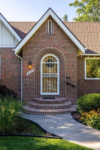 4524 Montview Boulevard, Denver, CO 80207