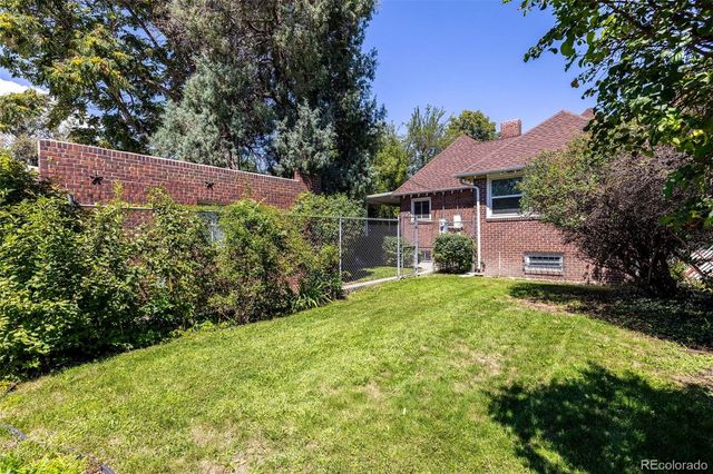4524 Montview Boulevard, Denver, CO 80207
