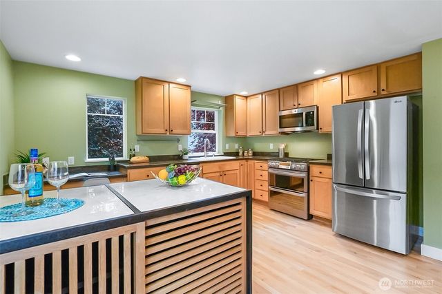 1533 NW 51st Street, Seattle, WA 98107
