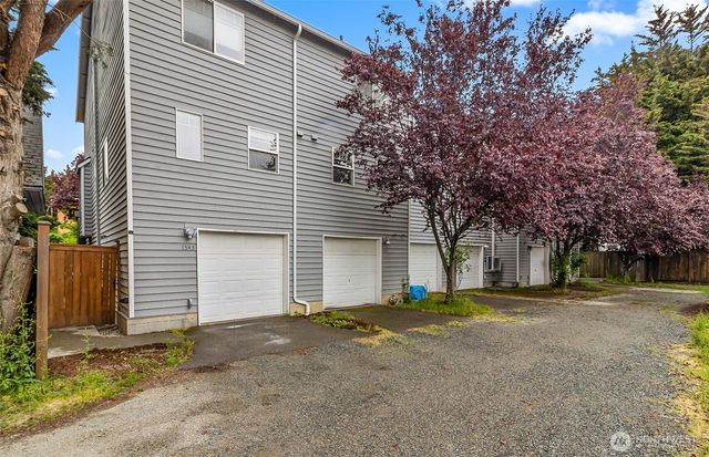 1533 NW 51st Street, Seattle, WA 98107