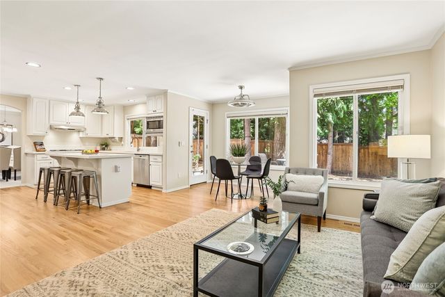 2906 257th Place SE, Sammamish, WA 98075