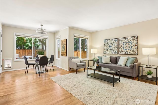 2906 257th Place SE, Sammamish, WA 98075
