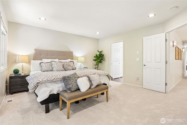 2906 257th Place SE, Sammamish, WA 98075