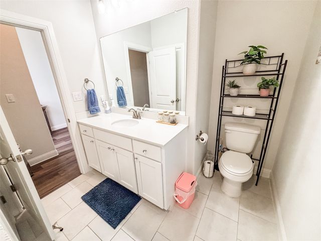 318 Osage Court, Krum, TX 76249