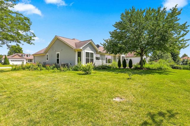 12655 Horseshoe Trail, Huntley, IL 60142