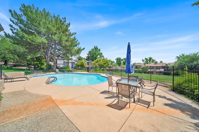 1928 Bechelli Lane, Redding, CA 96002