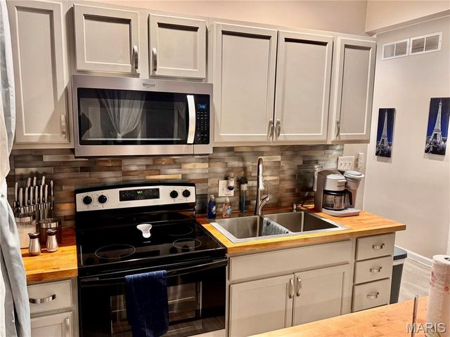 5411 Tennessee Avenue, St Louis, MO 63111