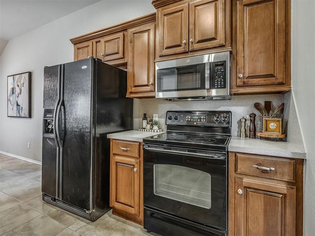 3701 Kensington Drive, Moore, OK 73160