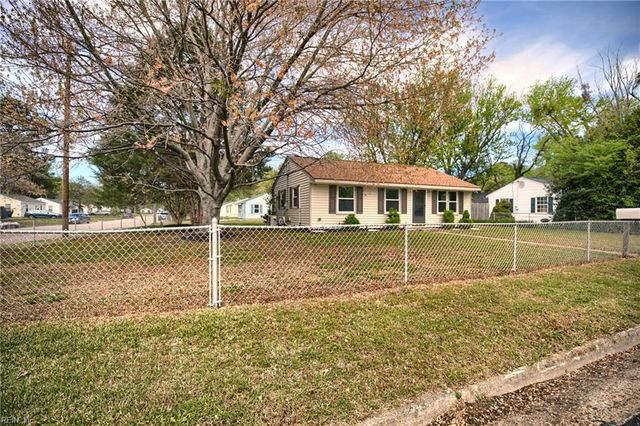 901 77th ST, Newport News, VA 23605