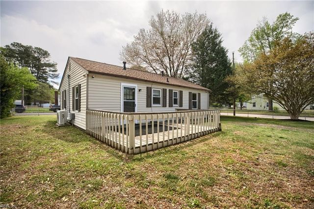 901 77th ST, Newport News, VA 23605