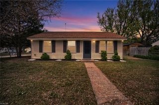 901 77th ST, Newport News, VA 23605