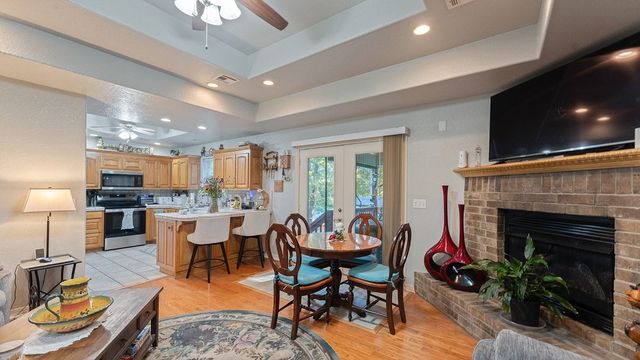 2 Brent Lane, Bella Vista, AR 72714