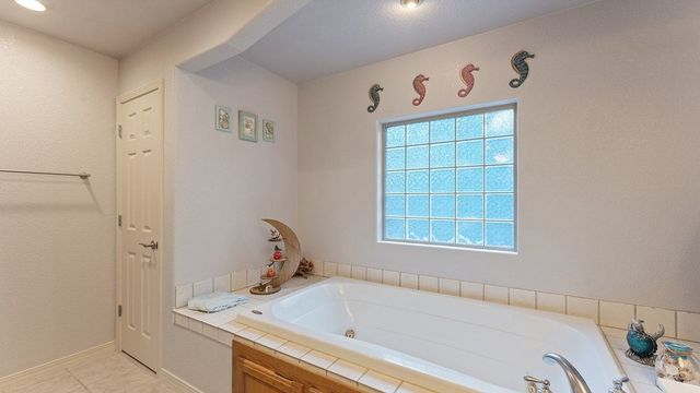 2 Brent Lane, Bella Vista, AR 72714