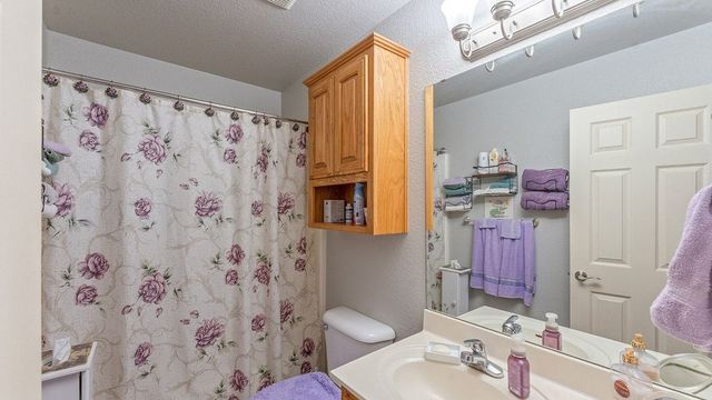 2 Brent Lane, Bella Vista, AR 72714