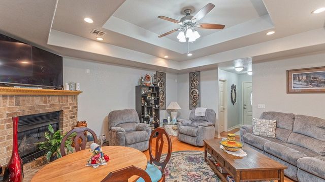 2 Brent Lane, Bella Vista, AR 72714