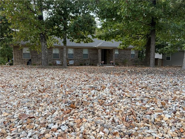 2 Brent Lane, Bella Vista, AR 72714