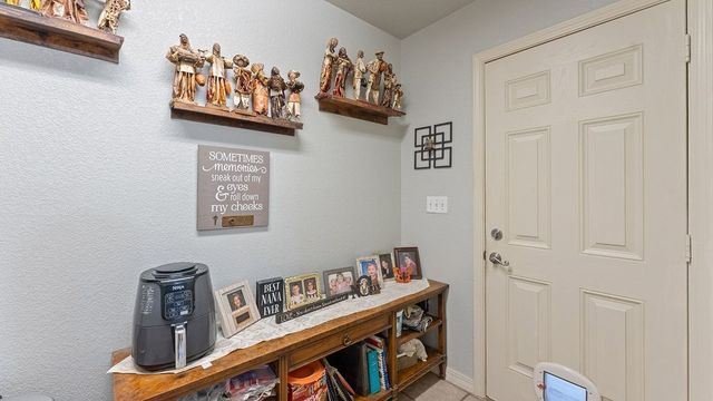 2 Brent Lane, Bella Vista, AR 72714