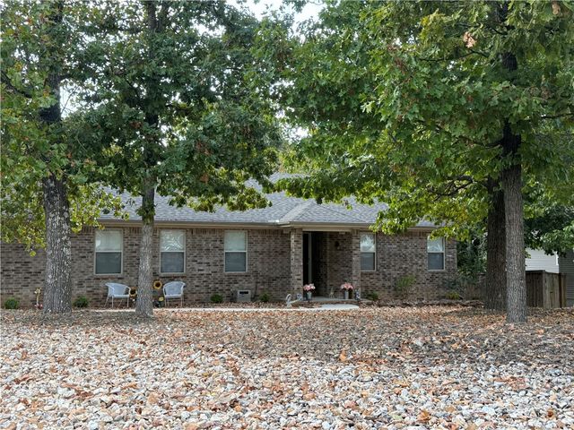 2 Brent Lane, Bella Vista, AR 72714