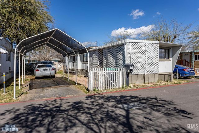 510 Roberts Lane 53, Bakersfield, CA 93308