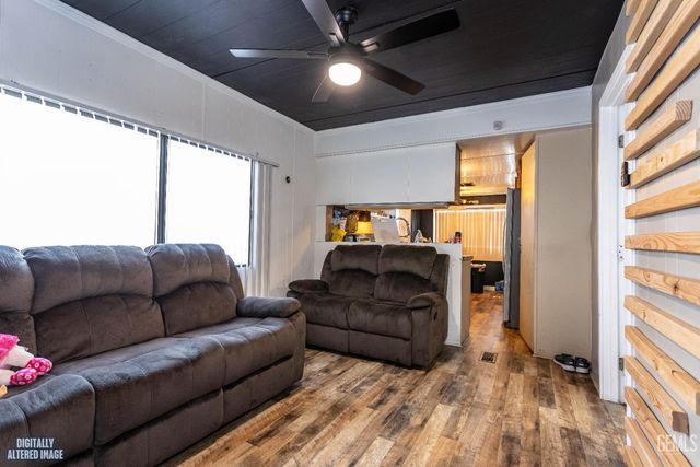 510 Roberts Lane 53, Bakersfield, CA 93308