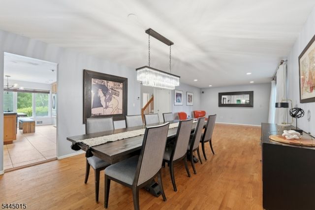 8 N Bayard Ln, Mahwah Twp., NJ 07430