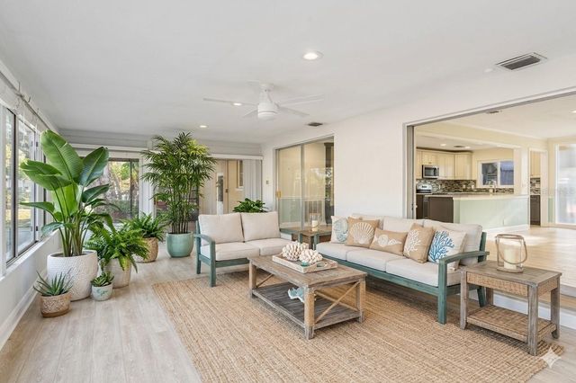 1109 S SAN REMO AVENUE, Clearwater, FL 33756