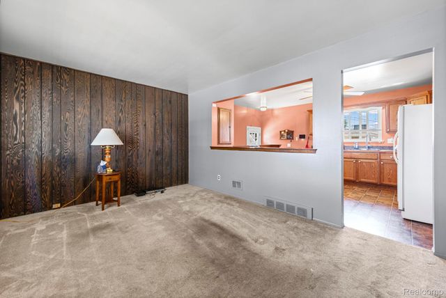 1584 Marion Avenue, Lincoln Park, MI 48146