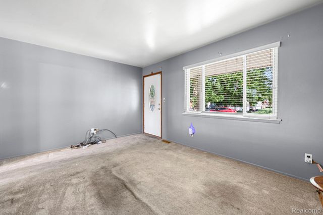 1584 Marion Avenue, Lincoln Park, MI 48146