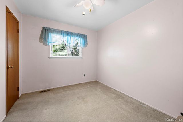 1584 Marion Avenue, Lincoln Park, MI 48146
