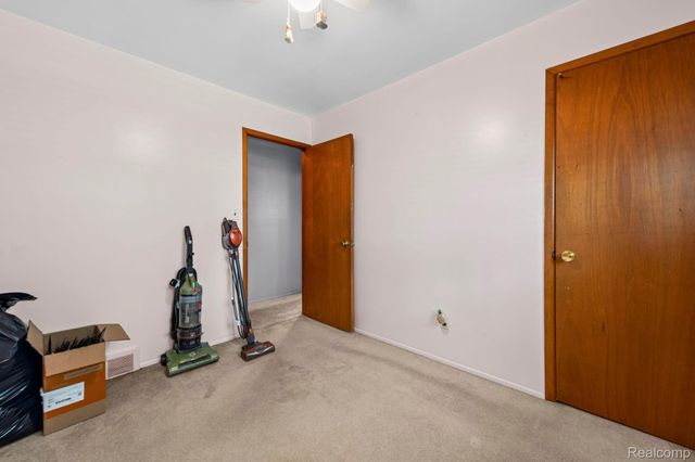 1584 Marion Avenue, Lincoln Park, MI 48146