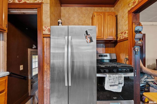 1706 29TH Street, Rock Island, IL 61201