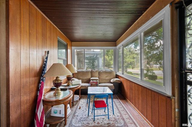 1706 29TH Street, Rock Island, IL 61201