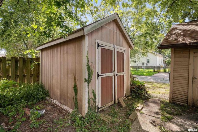 1706 29TH Street, Rock Island, IL 61201