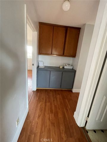 4880 Pacific Avenue, Long Beach, CA 90805