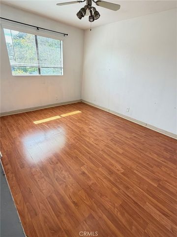 4880 Pacific Avenue, Long Beach, CA 90805