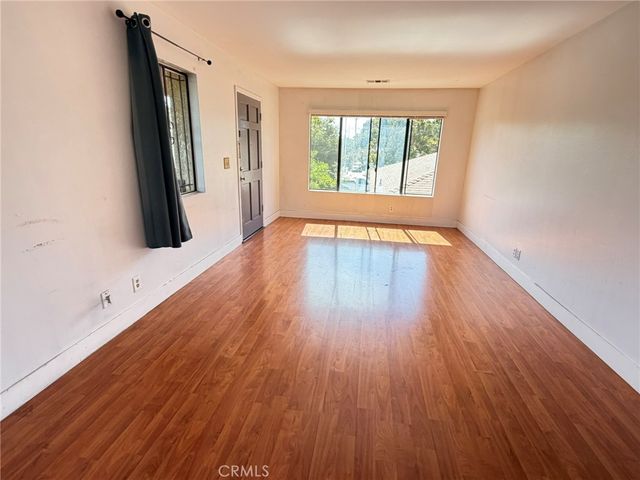4880 Pacific Avenue, Long Beach, CA 90805