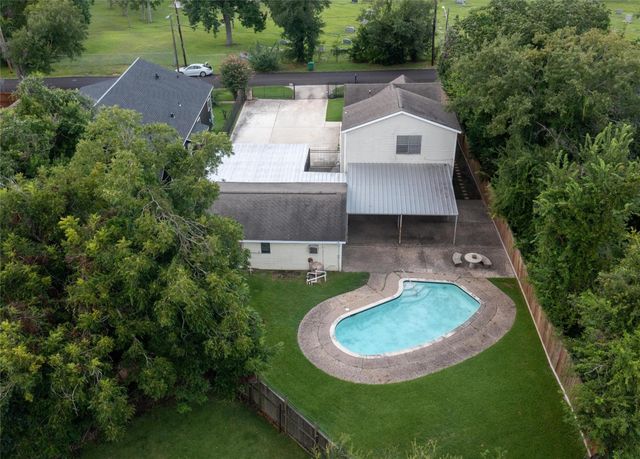 7004 Santa Maria Street, Houston, TX 77023