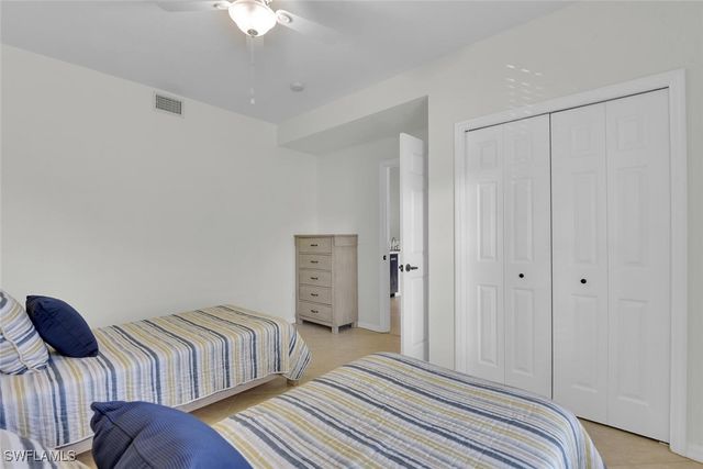 9165 Celeste DR 3-303, Naples, FL 34113