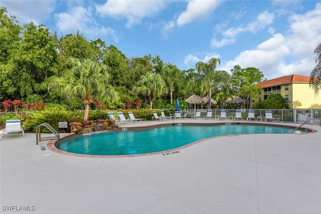 9165 Celeste DR 3-303, Naples, FL 34113