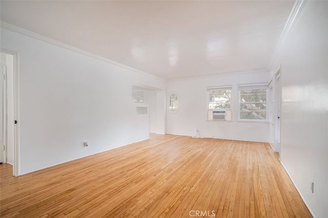 265 N Swall Drive, Beverly Hills, CA 90211