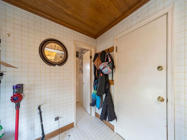 6926 Sunset Terrace, Windsor Heights, IA 50324