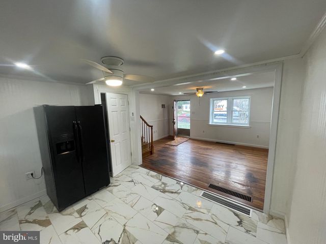 100 TALISMAN CT, York, PA 17404