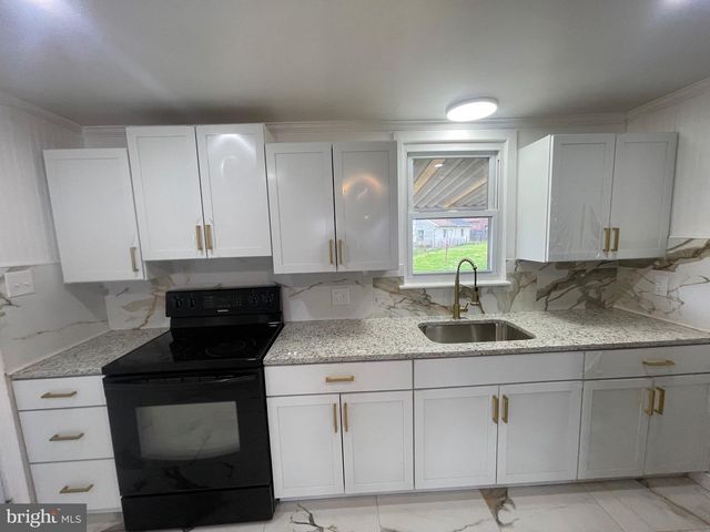 100 TALISMAN CT, York, PA 17404