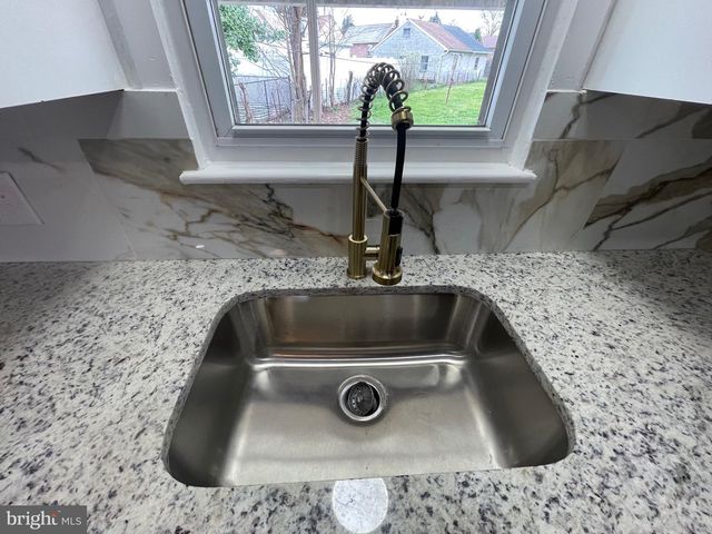 100 TALISMAN CT, York, PA 17404