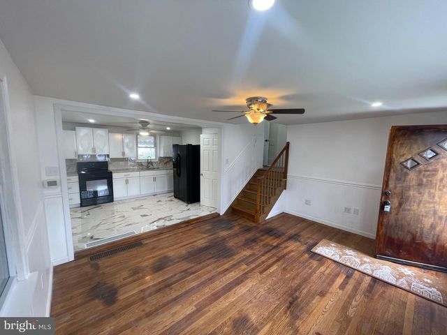 100 TALISMAN CT, York, PA 17404