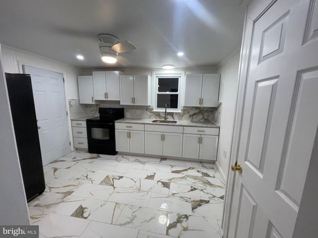 100 TALISMAN CT, York, PA 17404